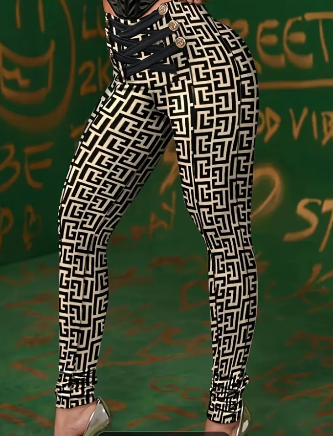 Conjunto mujer negro dorado elegante – outfit moderno con transparencias y botones frontales Viva Shop 888